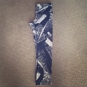 LULULEMON LEGGINGS SZ 4